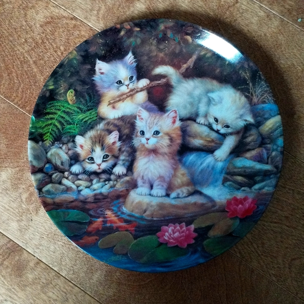 Bradford exchange decorative cat plate